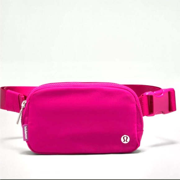 lululemon athletica Handbags - NWT EVERYWHERE BELT BAG 1L
Berry